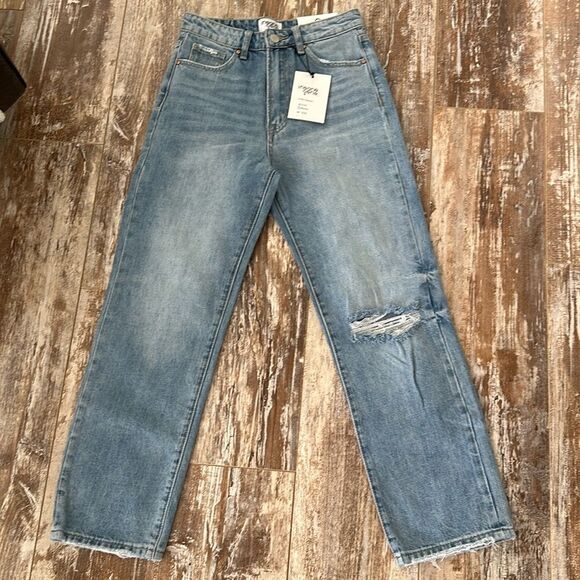 NWT INSANE GENE Hi Rise Straight Distressed Jeans Women's Medium Wash - Picture 1 of 8